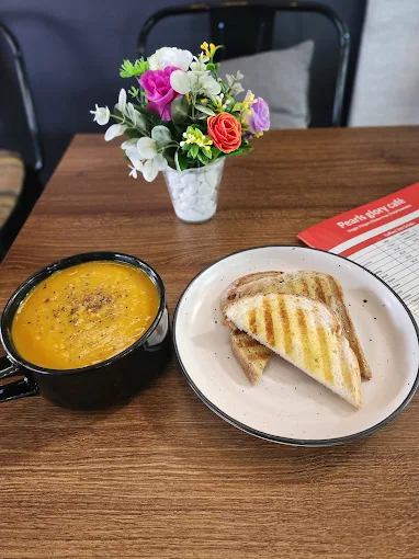 Cafe Ambiance Outdoor